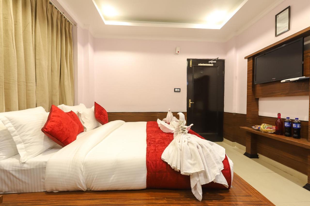 Hotel Holiday Hill, Near Mall Road, Mcleodganj# Parking#Restaurant Νταραμσάλα Εξωτερικό φωτογραφία